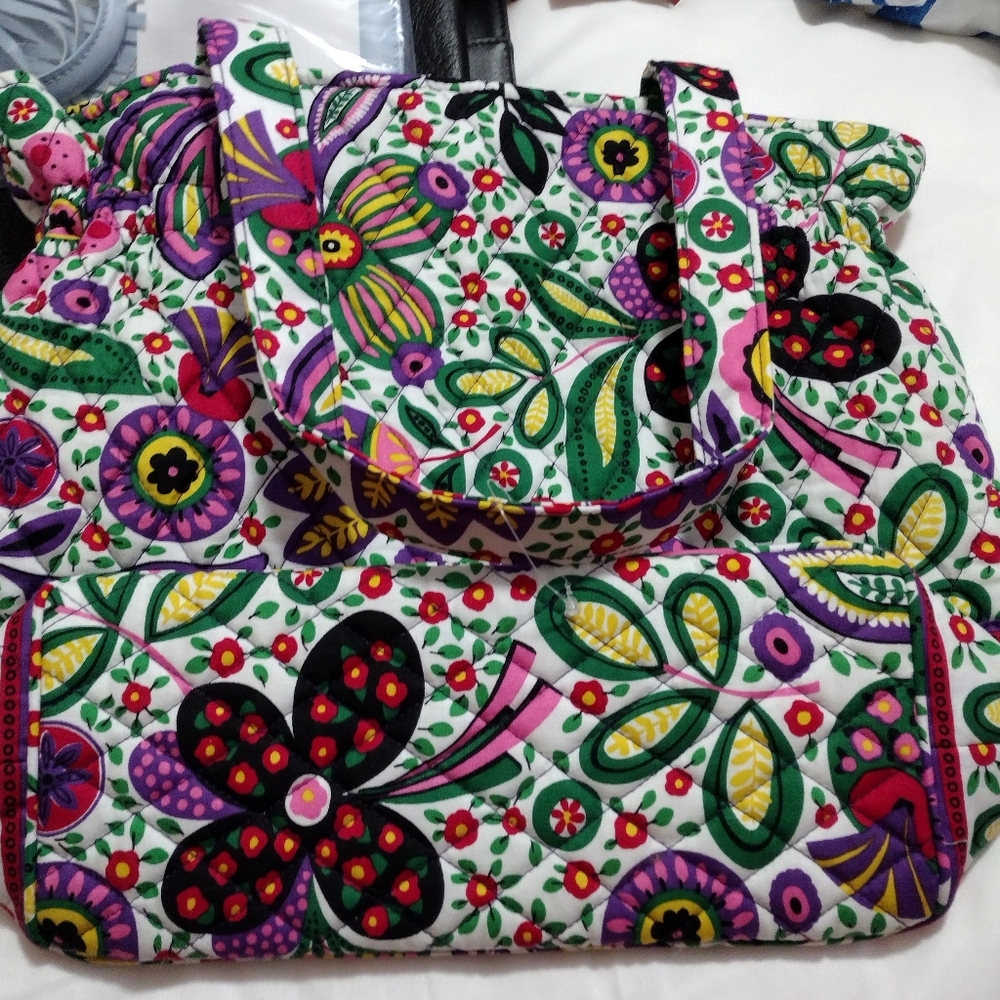 Floral Multicolor Tote Bag with Green Accent - Picture 4 of 12